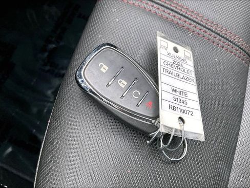Used 2024 Chevrolet TrailBlazer RS image 11