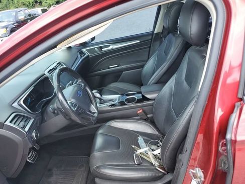 Used 2013 Ford Fusion Titanium FWD image 16