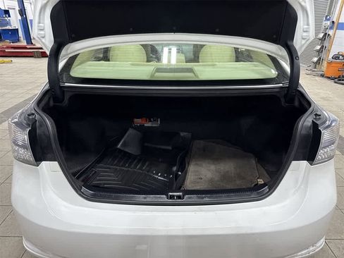 Used 2010 Lexus HS 250h image 11