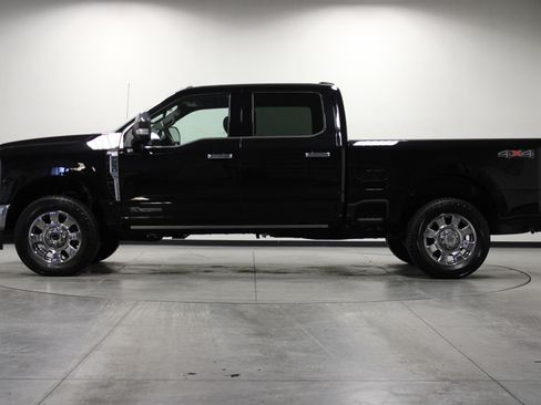 Used 2025 Ford F250 King Ranch w/ Chrome Package image 7