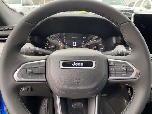 New 2026 Jeep Compass Limited image 11