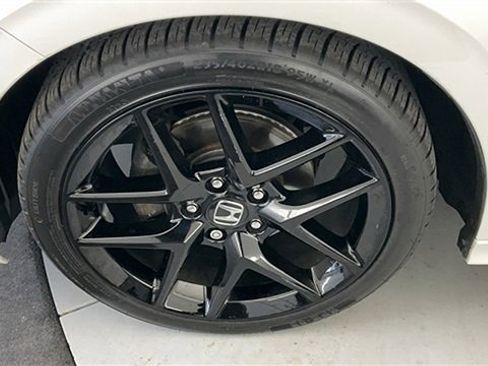 Certified 2022 Honda Civic Sport image 32