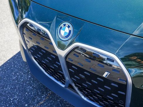 Used 2023 BMW i4 eDrive35 w/ Premium Package RWD image 11