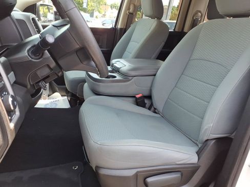 Certified 2019 RAM 1500 Express AWD/4WD image 11