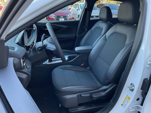 Used 2025 Buick Envista Preferred image 14