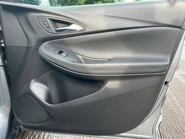 Used 2023 Buick Encore GX Preferred w/ Cold Weather Comfort Package AWD/4WD image 30