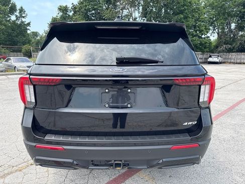 Used 2025 Ford Explorer ST-Line AWD/4WD image 9