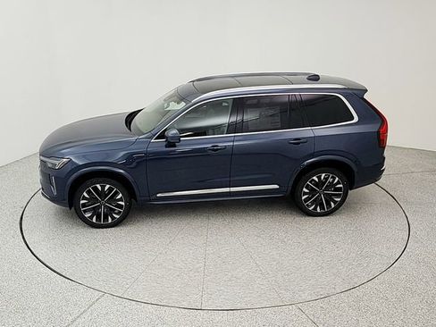 New 2026 Volvo XC90 B6 Plus w/ Protection Package image 37