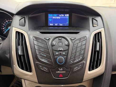 Used 2012 Ford Focus SEL FWD image 25
