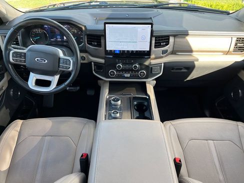 Used 2024 Ford Expedition Limited AWD/4WD image 26