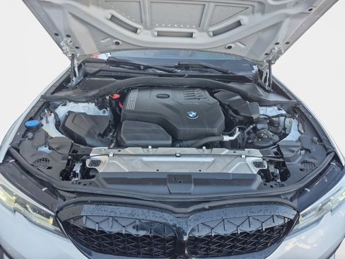 Used 2019 BMW 330i xDrive Sedan w/ Convenience Package AWD/4WD image 24