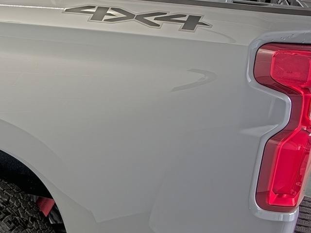 New 2026 Chevrolet Silverado 1500 RST w/ Dark Appearance Package AWD/4WD image 10