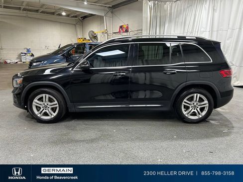 Used 2022 Mercedes-Benz GLB 250 4MATIC image 5