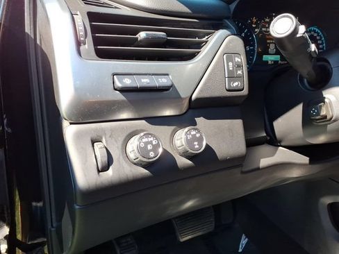 Used 2016 Chevrolet Suburban LTZ AWD/4WD image 9