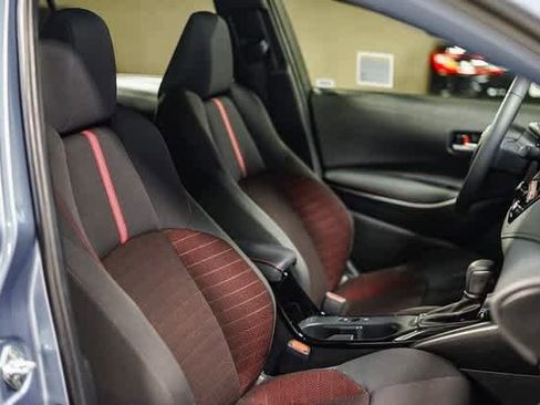 Certified 2025 Toyota Corolla SE image 17