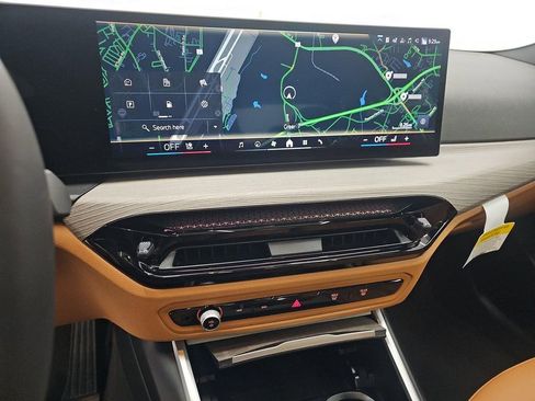 Used 2025 BMW 330i xDrive Sedan image 15