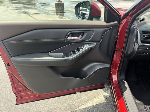 Certified 2023 Nissan Rogue SV w/ SV Premium B Package FWD image 20