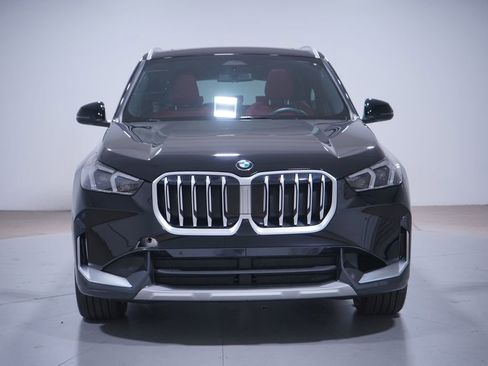 Used 2025 BMW X1 xDrive28i w/ Convenience Package AWD/4WD image 4