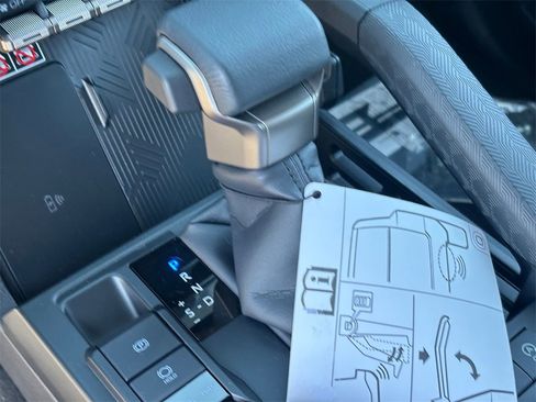 New 2025 Toyota 4Runner Limited image 17