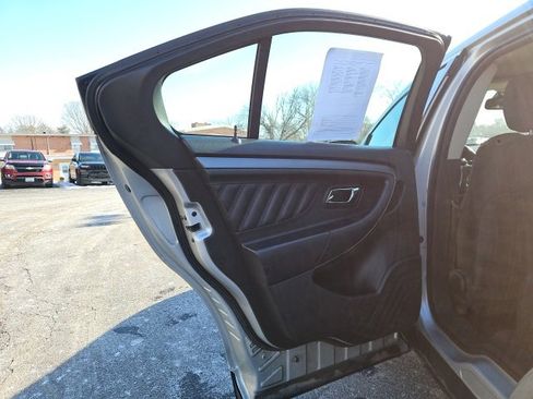 Used 2011 Ford Taurus SEL w/ 201A Rapid Spec Order Code image 17