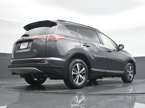 Used 2018 Toyota RAV4 XLE image 21