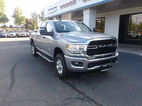 Used 2023 RAM 2500 Big Horn w/ Level 1 Equipment Group image 2