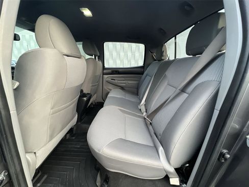 Used 2012 Toyota Tacoma 4x4 Double Cab image 22