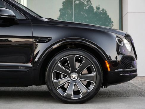 Used 2020 Bentley Bentayga image 6