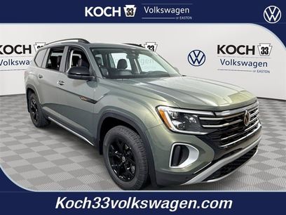 New 2025 Volkswagen Atlas Peak Edition SE