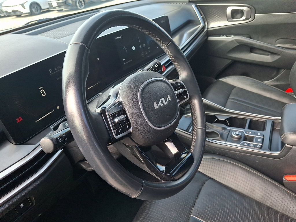 Used 2024 Kia Sorento S FWD image 26