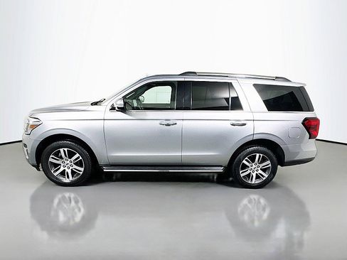 Used 2023 Ford Expedition Limited image 4