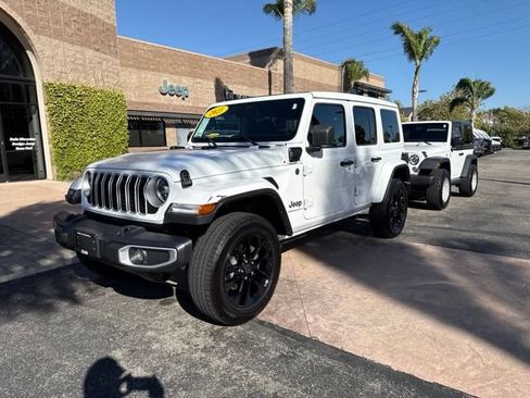 Certified 2025 Jeep Wrangler Unlimited Sahara w/ Safety Group AWD/4WD image 2