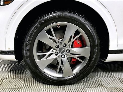 Used 2022 Genesis GV70 3.5T Sport image 8