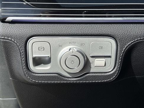 Used 2024 Mercedes-Benz GLS 580 4MATIC image 22