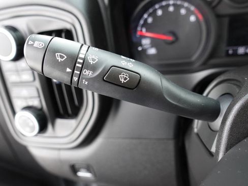 Used 2023 Chevrolet Silverado 1500 Custom image 51