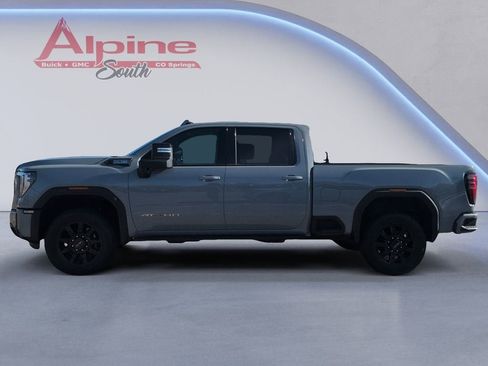 Used 2025 GMC Sierra 2500 AT4 w/ AT4 Premium Plus Package image 2