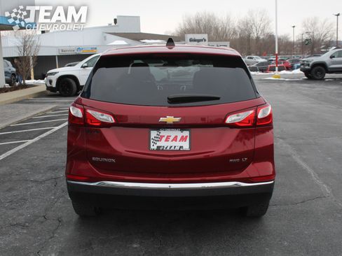 Used 2020 Chevrolet Equinox LT w/ Driver Convenience Package image 5