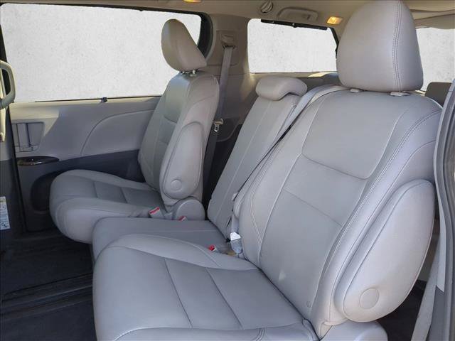 Used 2015 Toyota Sienna XLE w/ XLE Navigation Package FWD image 19