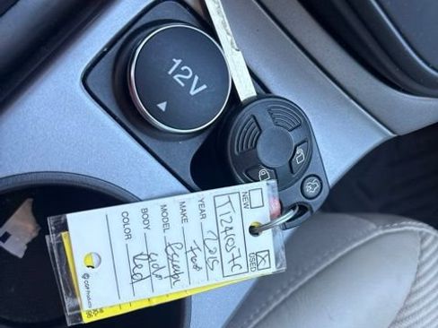 Used 2015 Ford Escape SE w/ SE Chrome Package FWD image 14