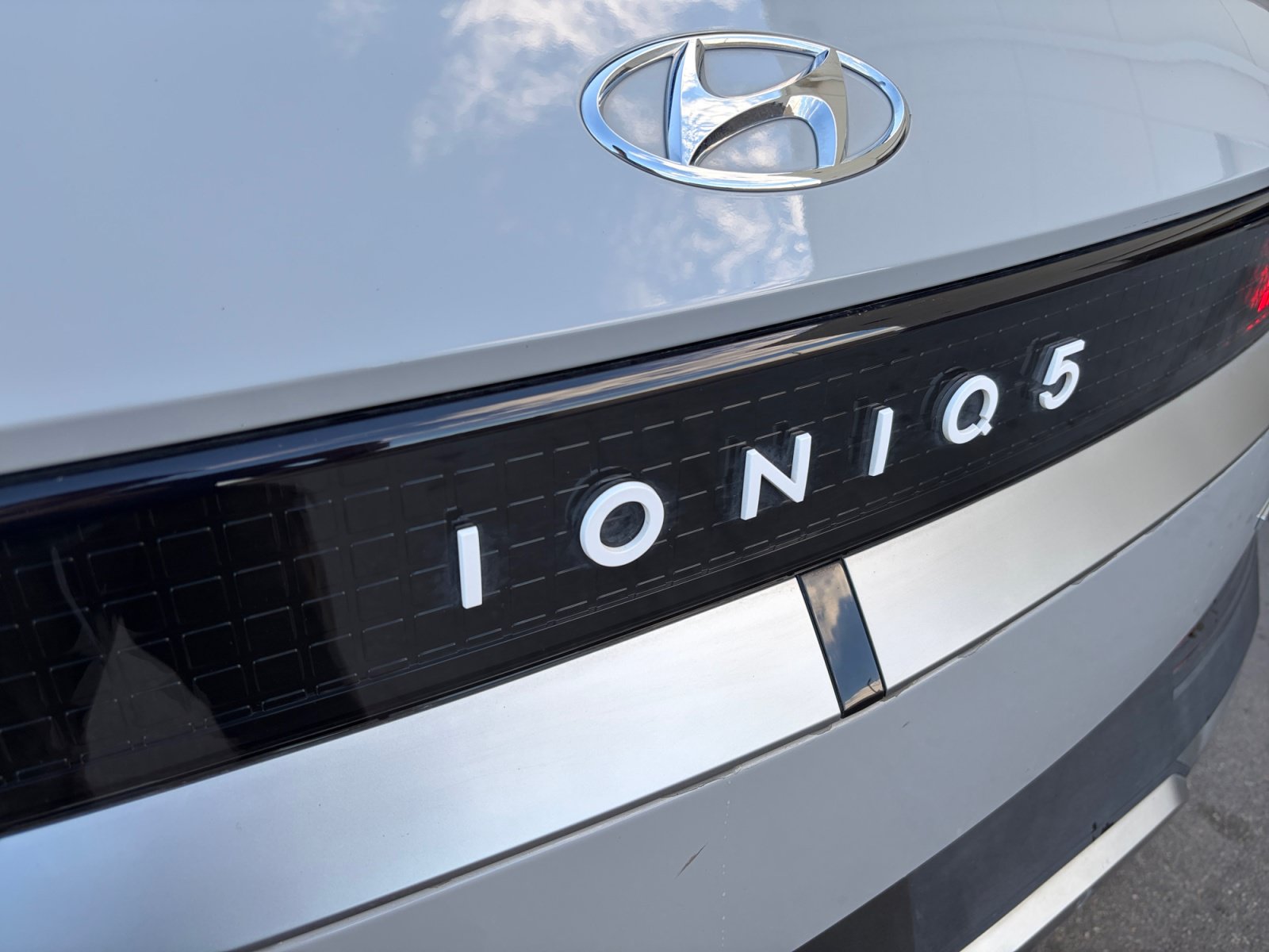 Used 2024 Hyundai Ioniq 5 SEL AWD/4WD image 23