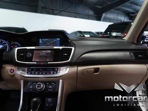 Used 2014 Honda Accord EX-L image 34
