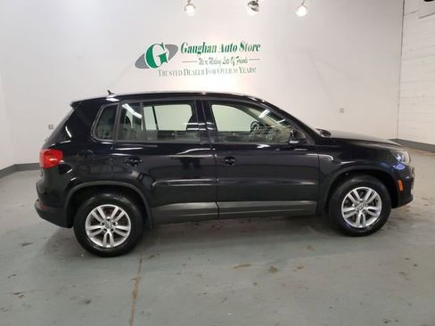 Used 2014 Volkswagen Tiguan S image 7