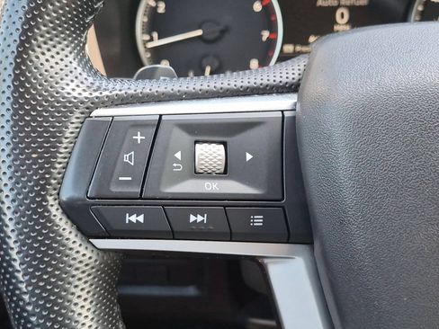 Used 2024 Mitsubishi Outlander SE Black Edition AWD/4WD image 17