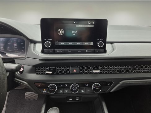 Used 2023 Honda Accord EX image 15