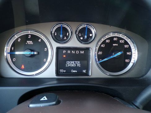 Used 2013 Cadillac Escalade ESV Luxury image 19