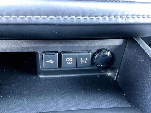 Used 2021 Toyota Highlander XSE AWD/4WD image 28