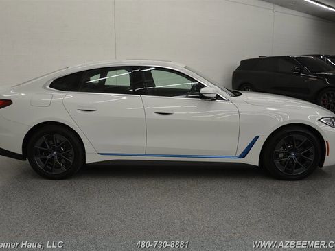 Used 2022 BMW i4 eDrive40 RWD image 9