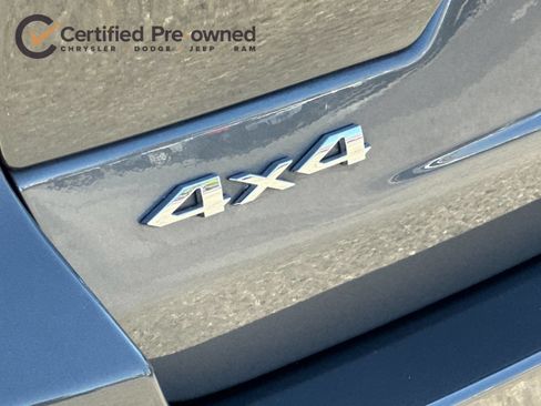 Used 2023 Jeep Grand Cherokee Limited AWD/4WD image 28