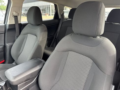 Certified 2024 Kia Sportage LX FWD image 31