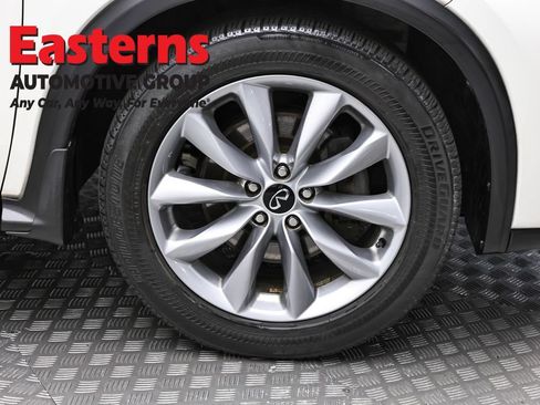 Used 2020 INFINITI QX50 Luxe w/ Navigation Package AWD/4WD image 31